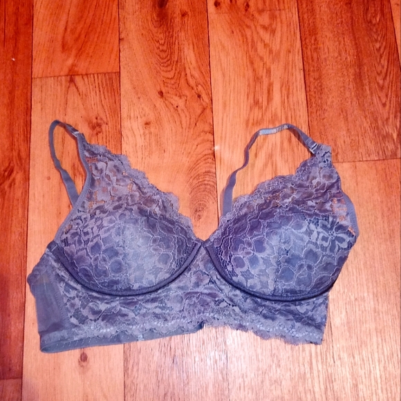 NWOT Lace wire free Sports Bra with normal Bra Back Closure Gray size L - Picture 3 of 5
